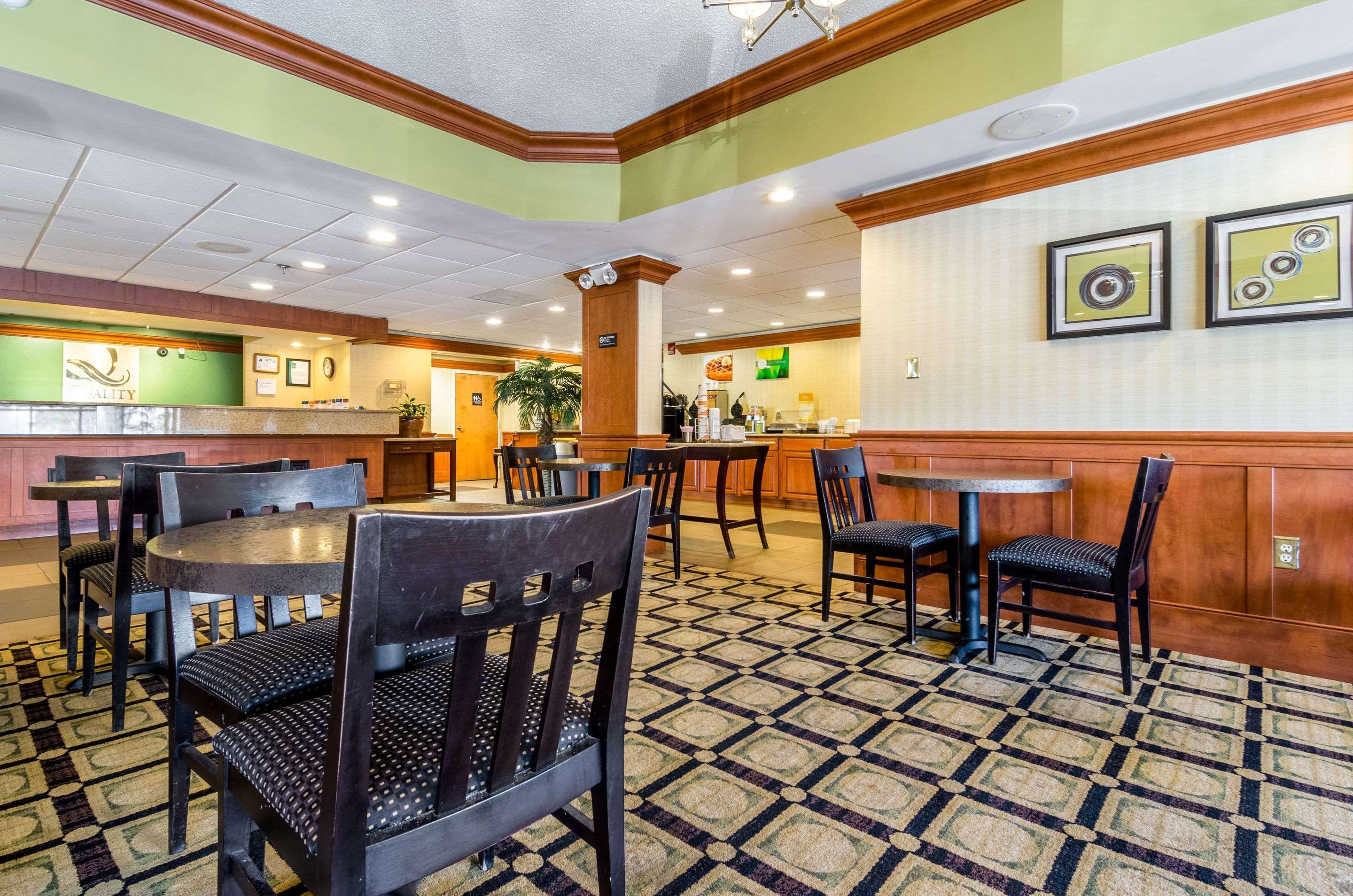 Quality Inn Lumberton Exterior photo